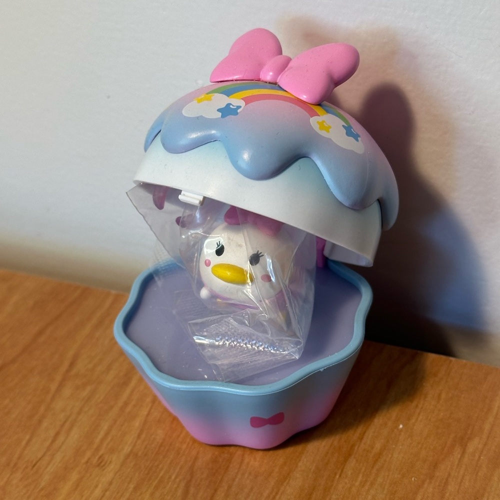 Disney Tsum Tsum Starlight Covenant night light ring - Daisy Duck. HTF!!!